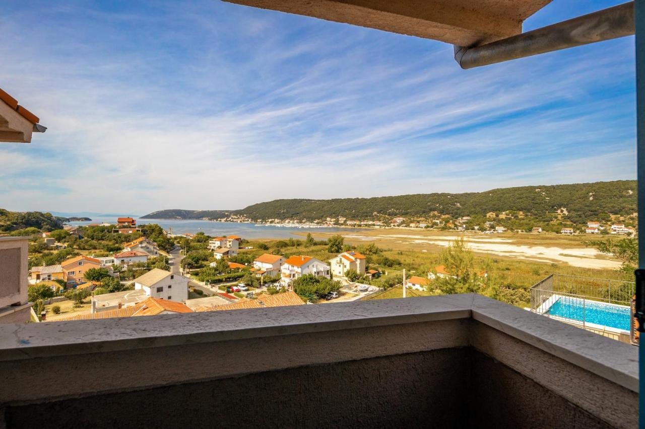 Apartment Sandra Supetarska Draga Dış mekan fotoğraf